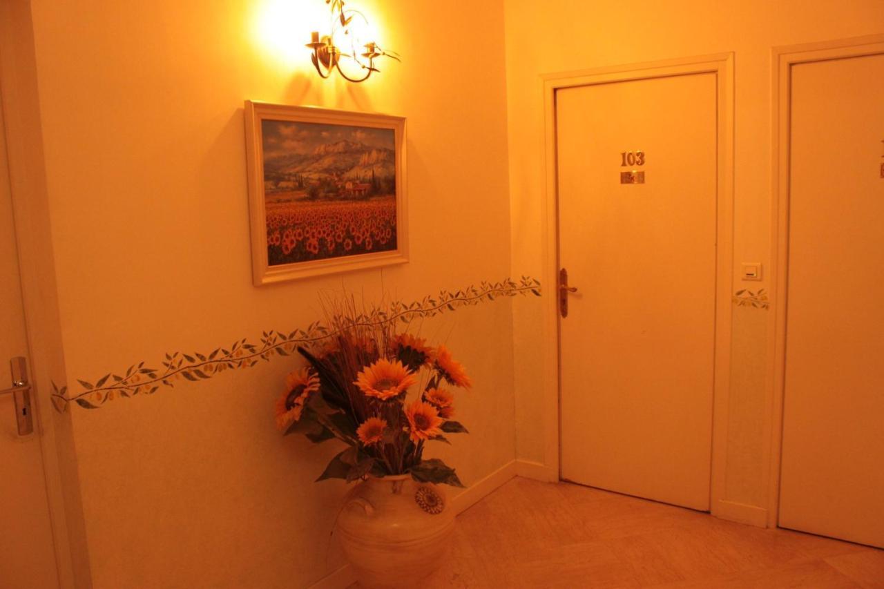 Le Concorde Hotel Aix-en-Provence Cameră foto